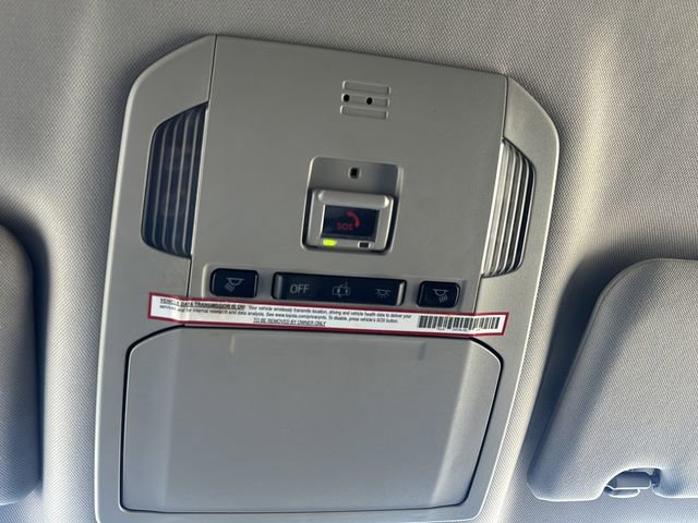 Used 2020 Toyota Highlander LE image 31