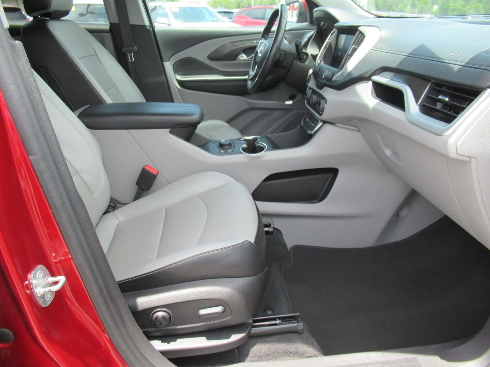 Used 2022 GMC Terrain SLT FWD image 10