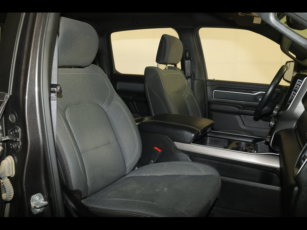 Used 2022 RAM 1500 Big Horn AWD/4WD image 31