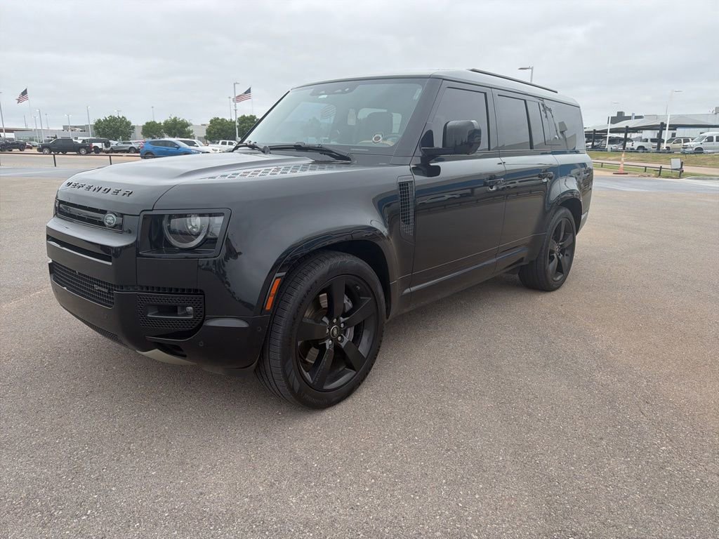 Used 2023 Land Rover Defender 130 X-Dynamic SE AWD/4WD image 1
