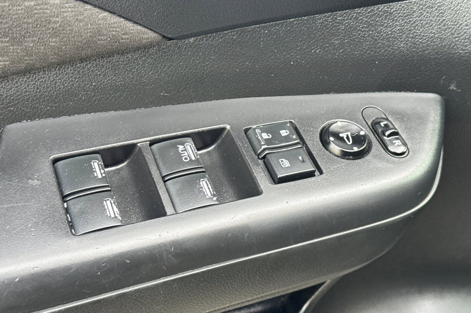 Used 2016 Honda CR-V EX image 13