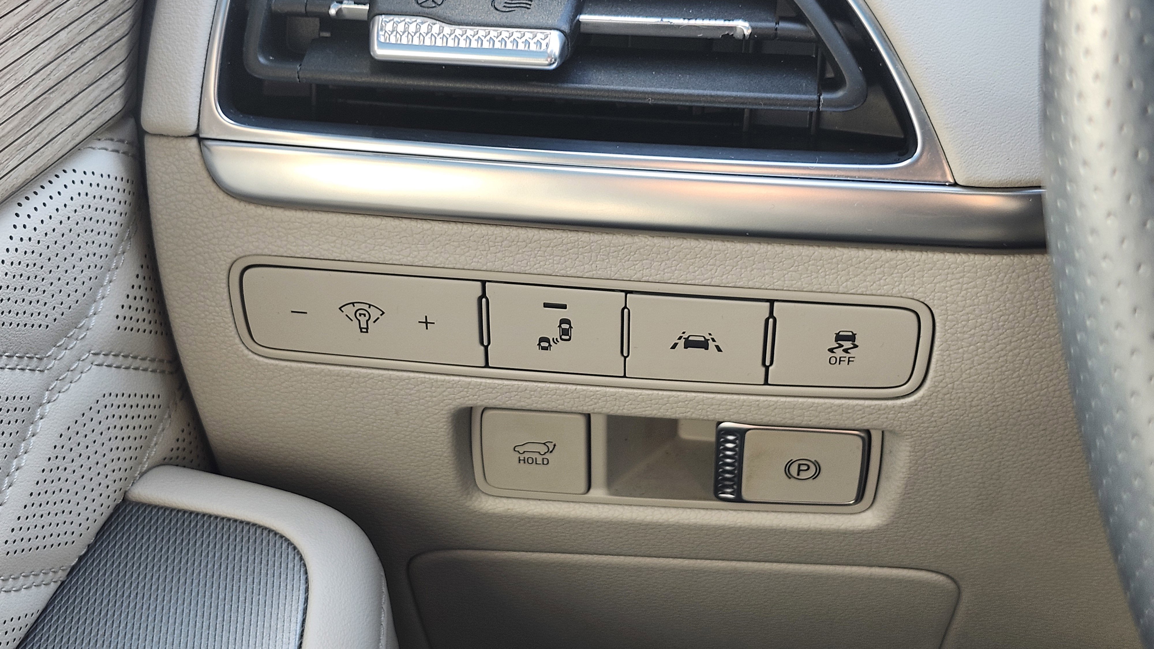 Used 2022 Hyundai Palisade Calligraphy image 38