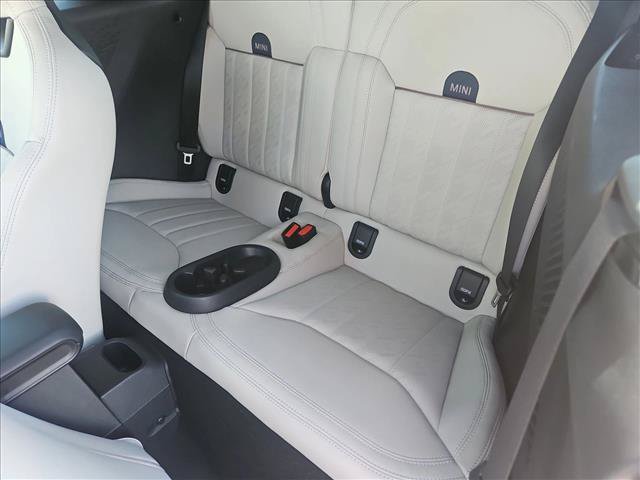 Used 2025 MINI Cooper S FWD image 15