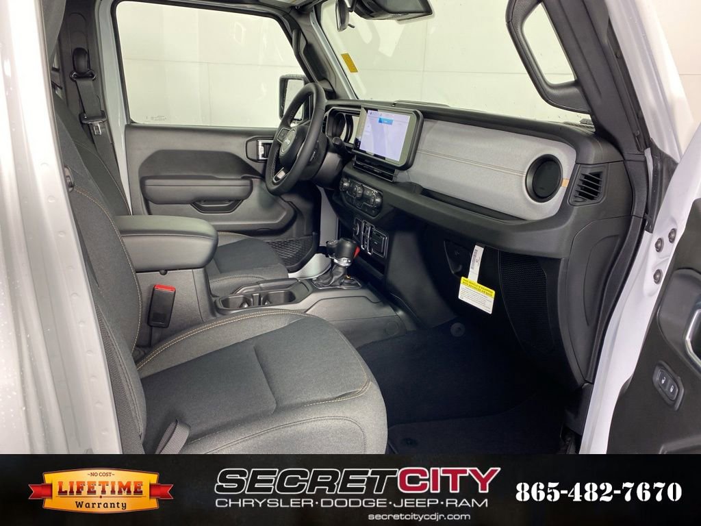 New 2025 Jeep Gladiator Sport image 32