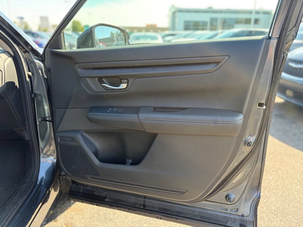 Used 2024 Honda CR-V LX image 14