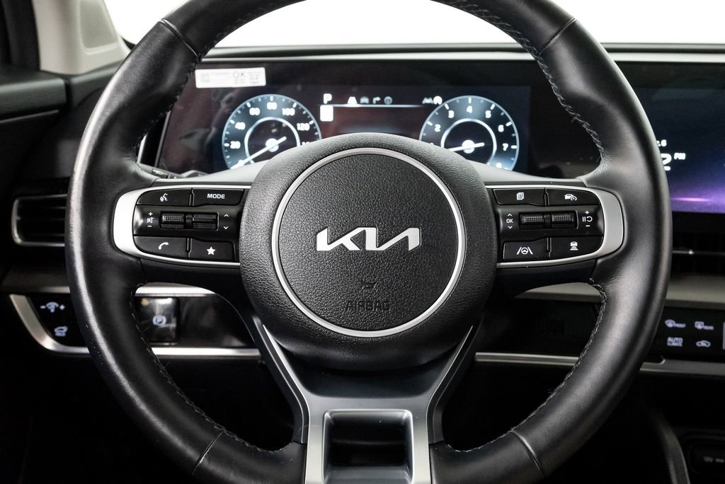 Certified 2025 Kia Sportage SX image 16