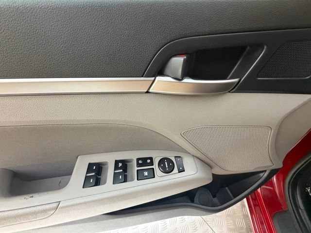 Used 2020 Hyundai Elantra Value Edition FWD image 29