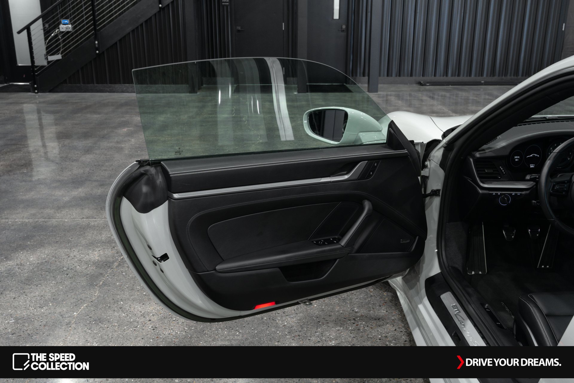 Used 2022 Porsche 911 Carrera S w/ Premium Package image 9