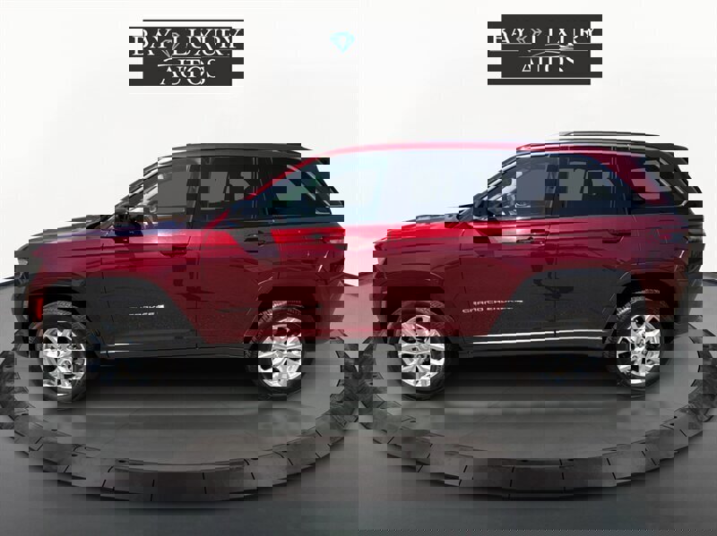 Used 2023 Jeep Grand Cherokee Limited image 34