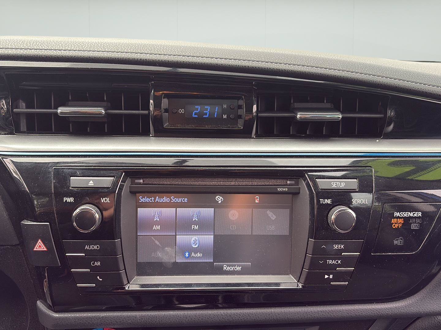 Used 2015 Toyota Corolla S FWD image 8