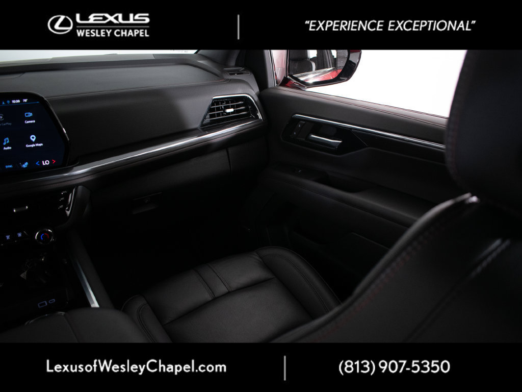 Used 2025 Chevrolet Tahoe RST w/ RST Performance Edition AWD/4WD image 18