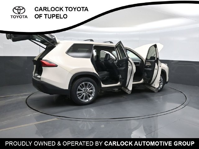 Used 2024 Toyota Grand Highlander AWD image 68