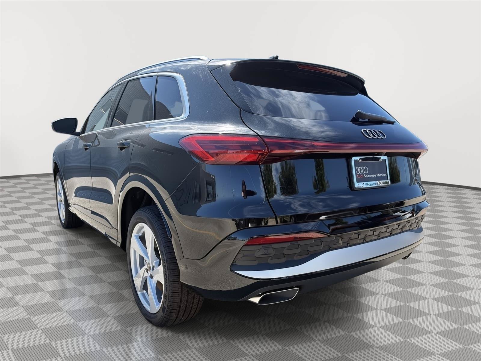 New 2026 Audi Q5 Premium Plus AWD/4WD image 3