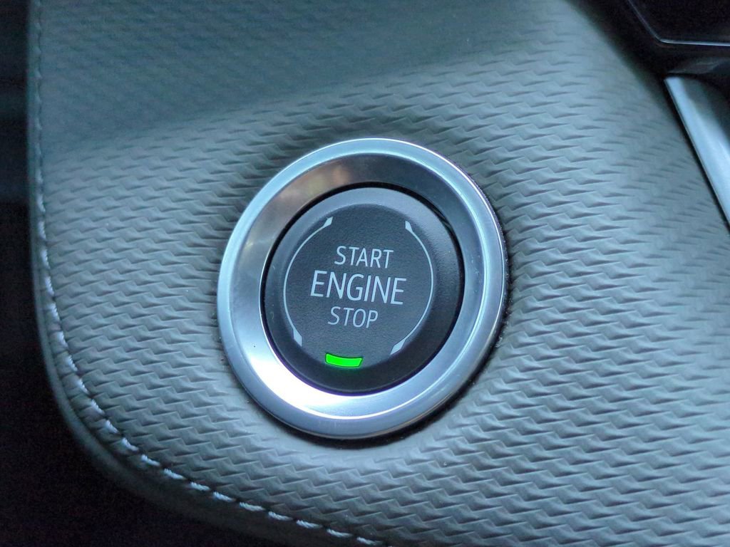 Used 2025 Chevrolet Equinox LT w/ Convenience Package II AWD/4WD image 32