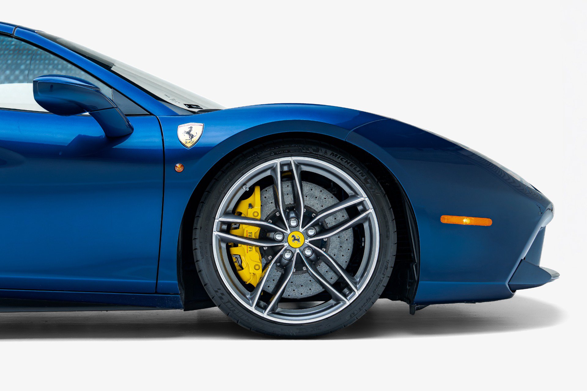 Used 2019 Ferrari 488 Spider RWD image 22