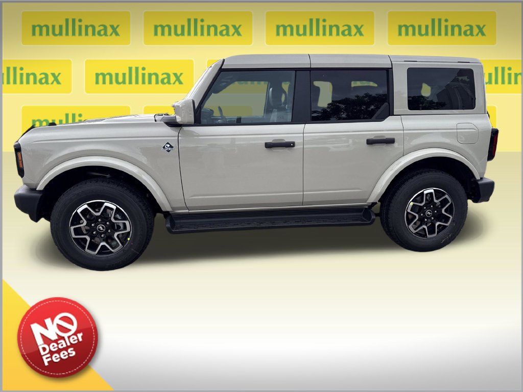 New 2026 Ford Bronco Outer Banks AWD/4WD image 2