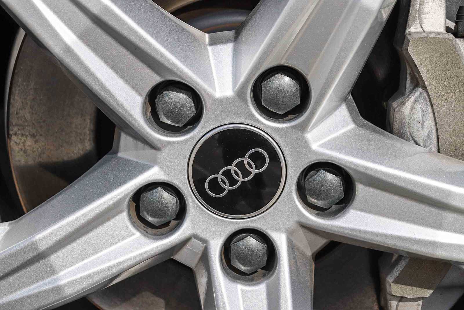 Used 2023 Audi Q5 2.0T Premium w/ Convenience Package AWD/4WD image 15