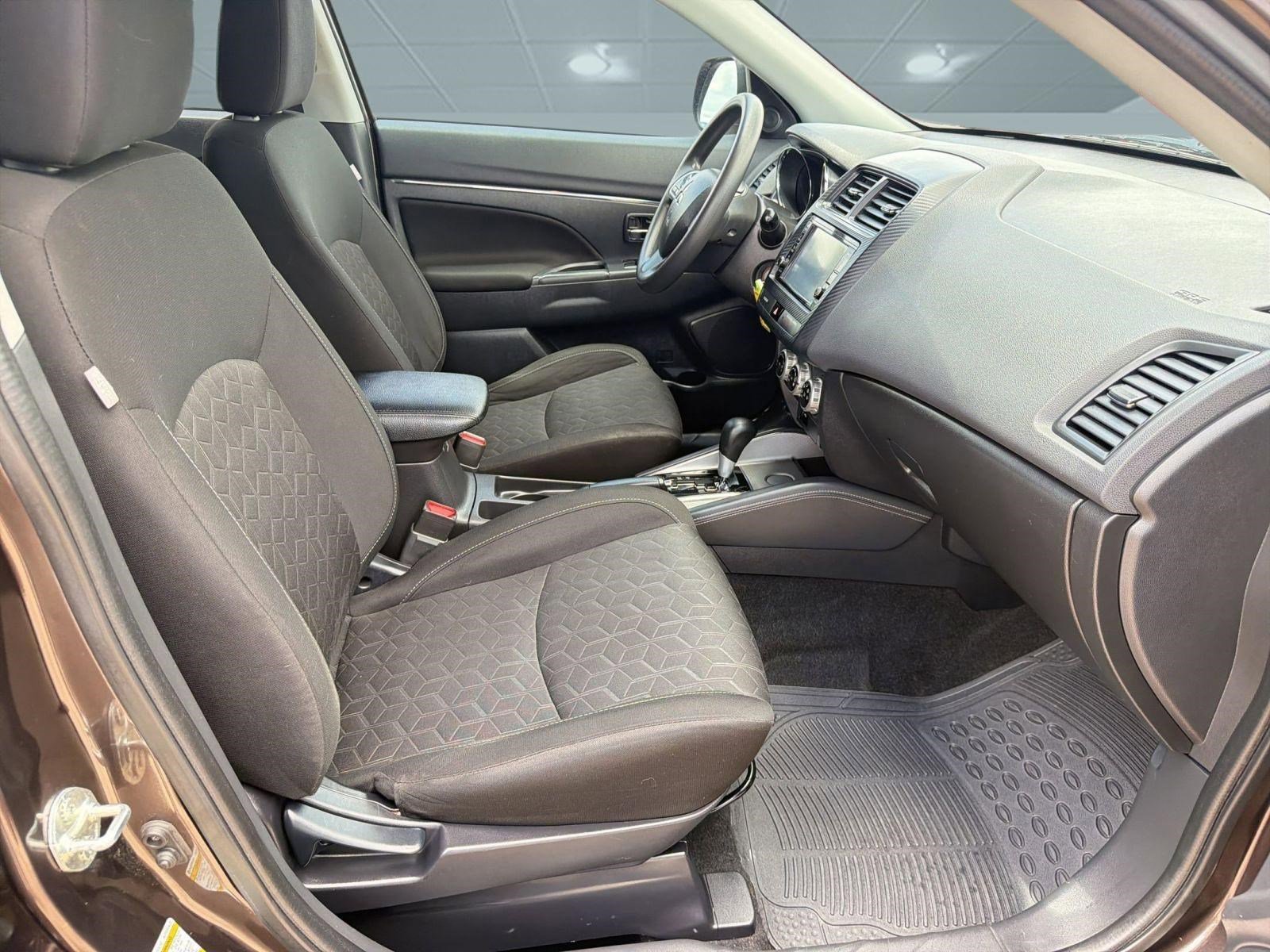 Used 2020 Mitsubishi Outlander Sport ES FWD image 28