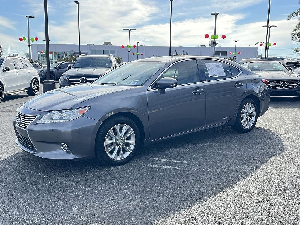 Used 2015 Lexus ES 300h image 7