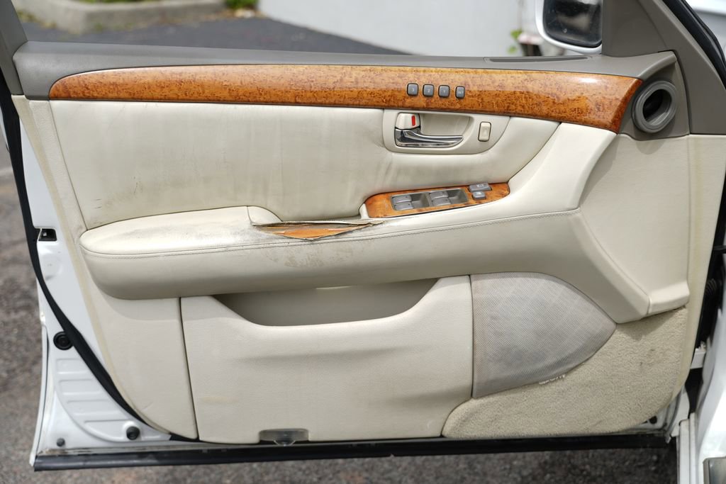 Used 2005 Lexus LS 430 RWD image 20