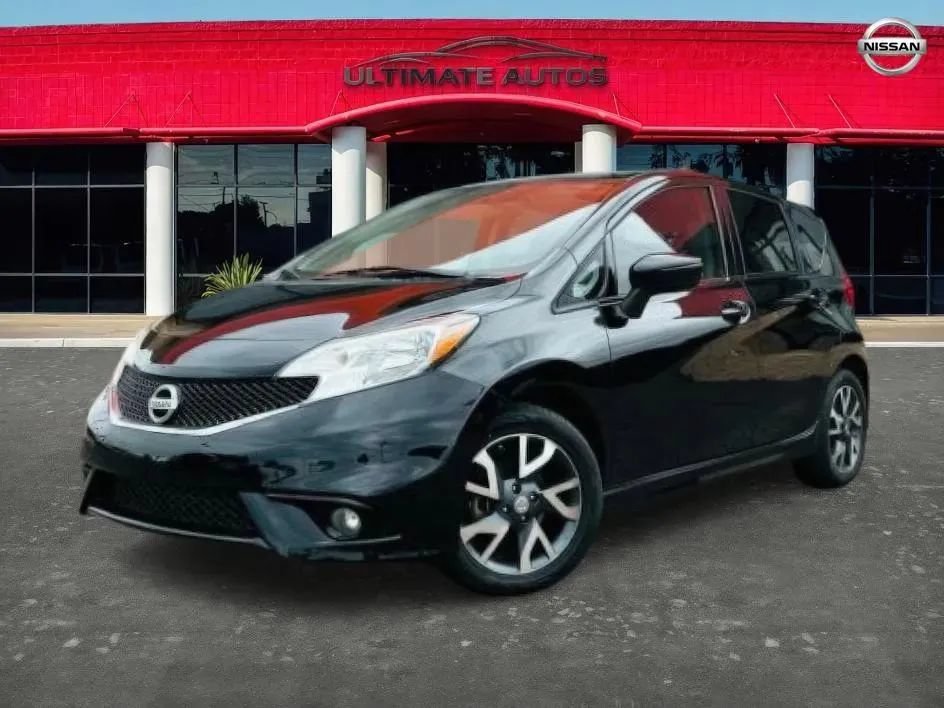 Used 2016 Nissan Versa Note SR w/ SR Tech Package FWD image 2