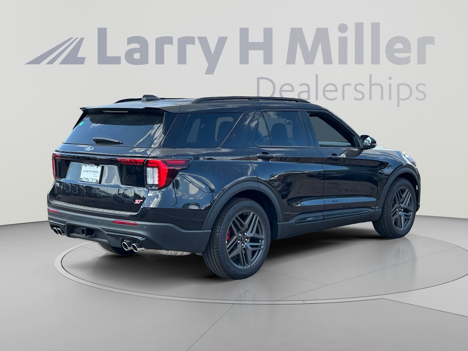 New 2026 Ford Explorer ST w/ Sun And Sound Package AWD/4WD image 5