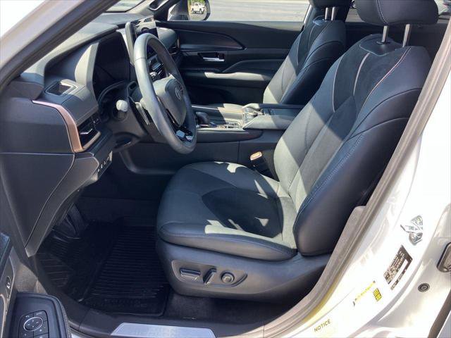 Certified 2024 Toyota Grand Highlander AWD Hybrid image 15