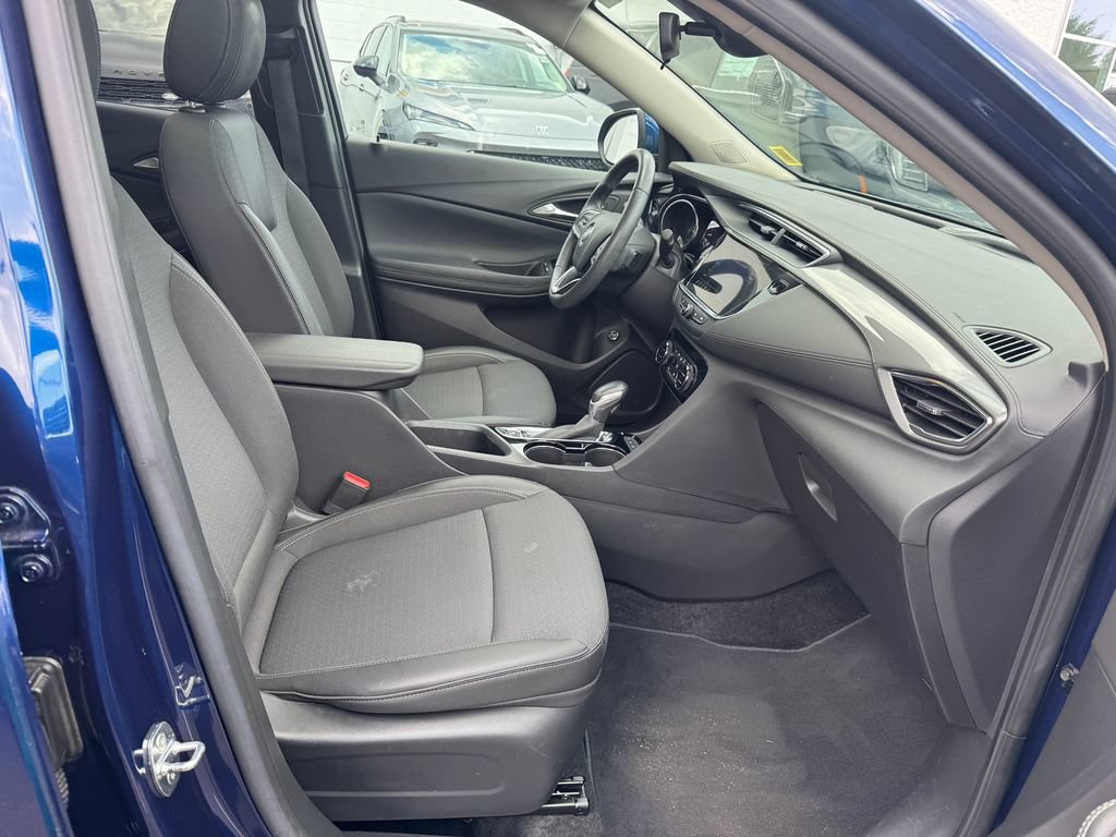 Used 2023 Buick Encore GX Select w/ Experience Buick Package AWD/4WD image 30