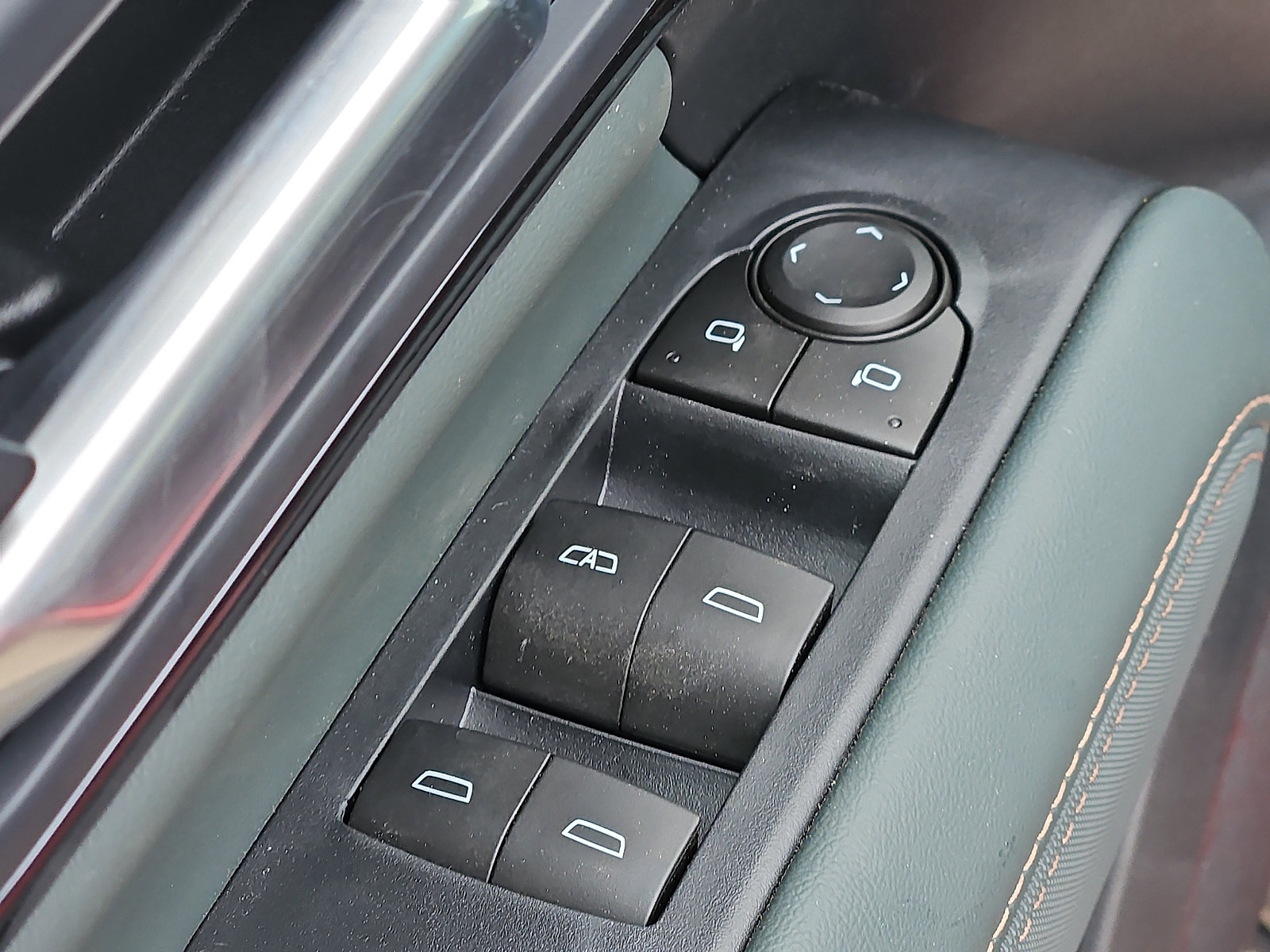New 2026 GMC Terrain AT4 AWD/4WD image 13
