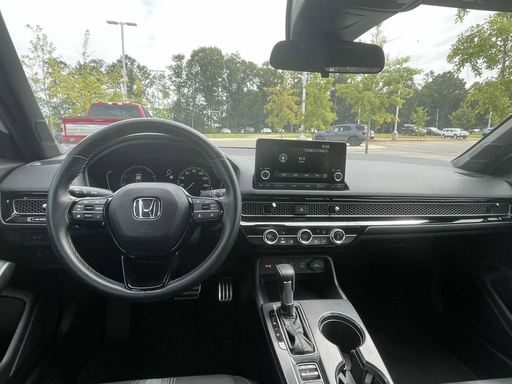 Used 2025 Honda Civic Sport image 13