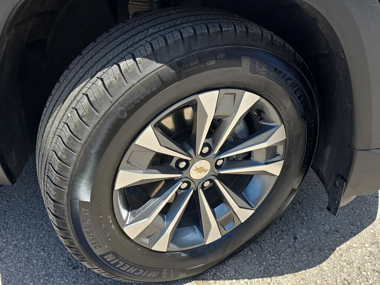 Certified 2026 Chevrolet Equinox LT AWD/4WD image 7