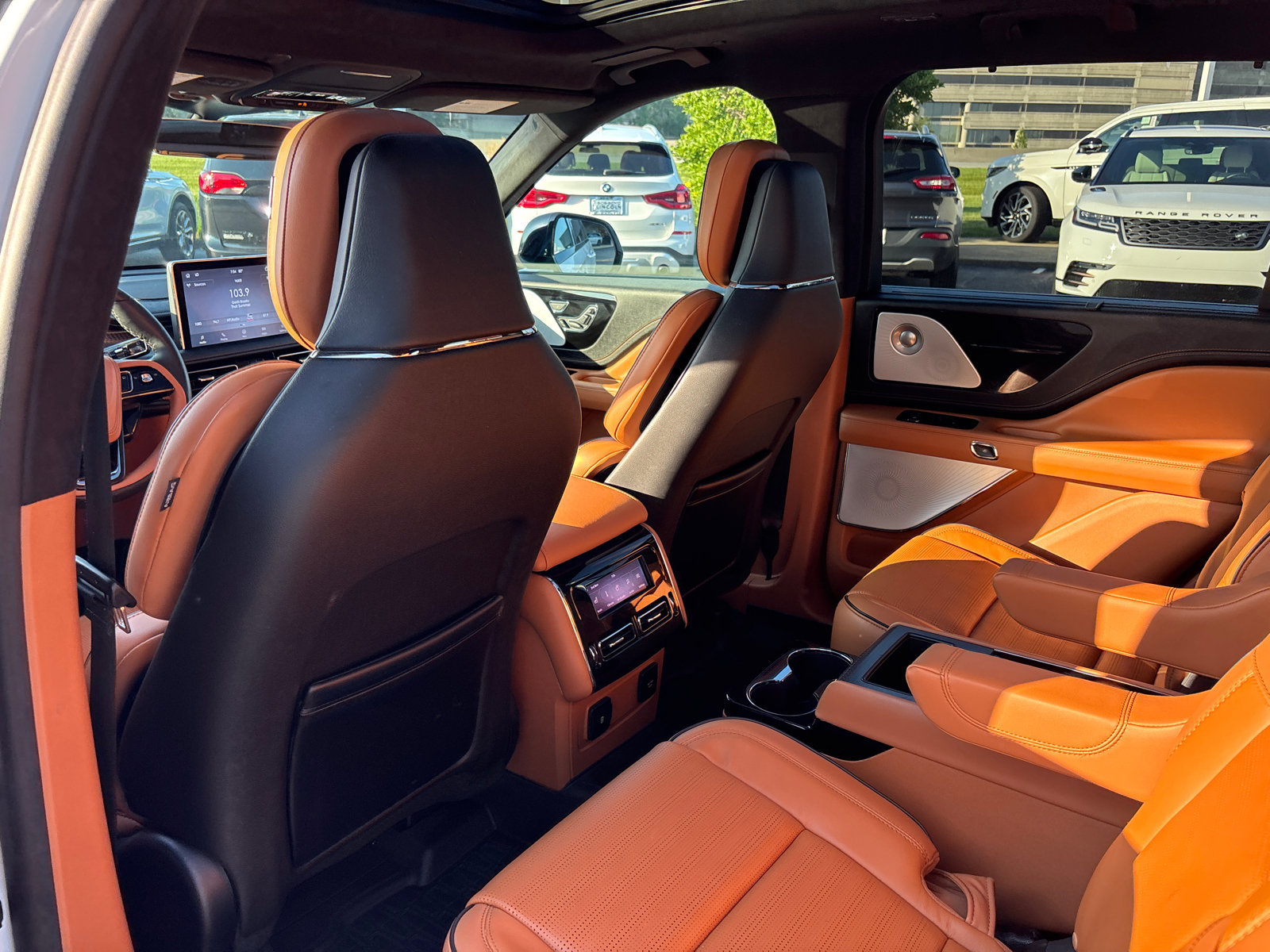 Certified 2024 Lincoln Aviator Black Label w/ Jet Package AWD/4WD image 27