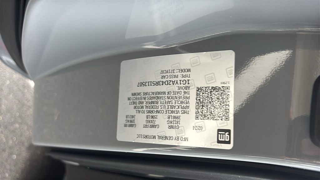 Used 2024 Chevrolet Corvette Stingray Coupe w/ 1LT image 37