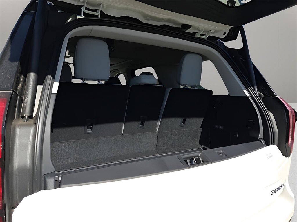 New 2025 Ford Expedition Active image 8