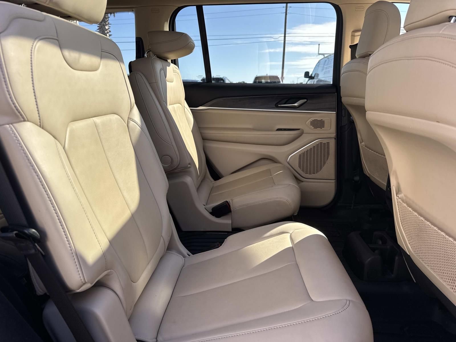 Used 2021 Jeep Grand Cherokee L Limited image 10