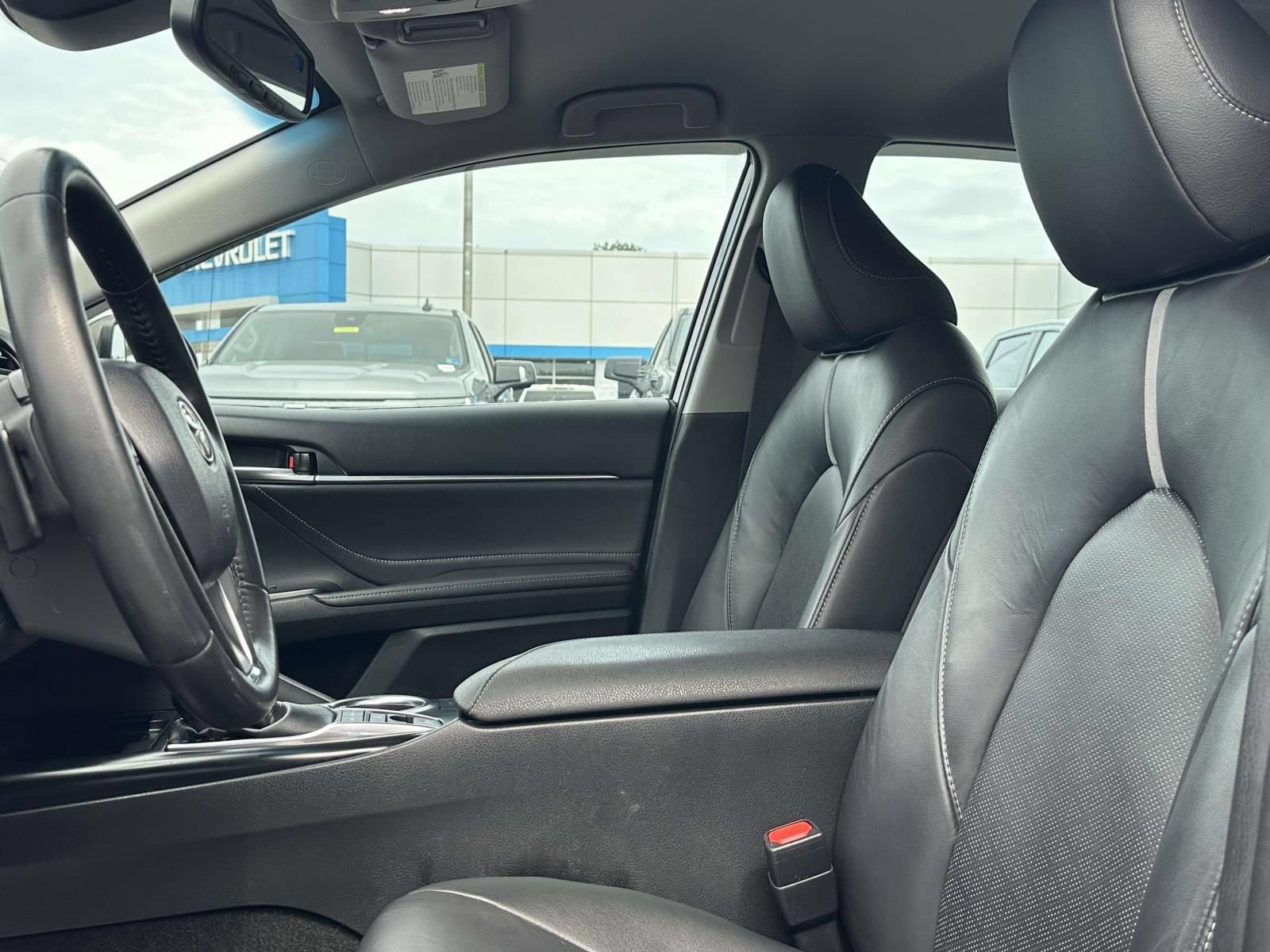 Used 2018 Toyota Camry XSE FWD image 23