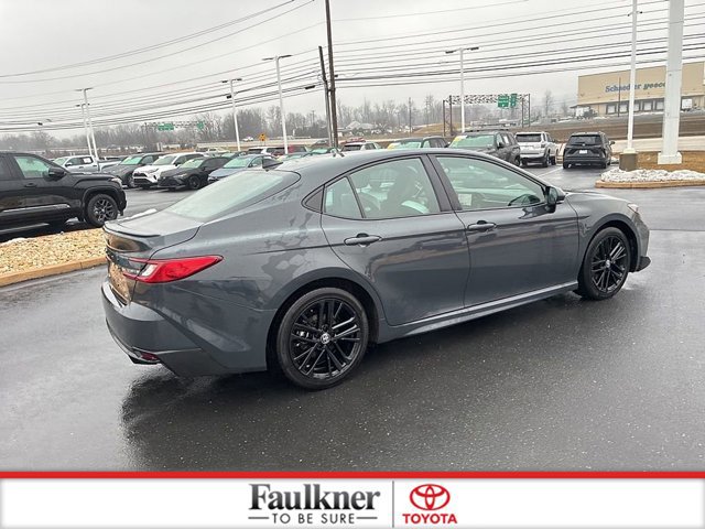 Used 2025 Toyota Camry SE image 8