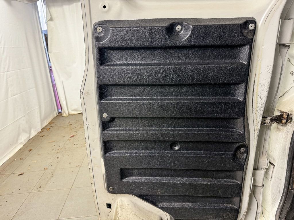 Used 2014 Chevrolet Express 3500 image 13