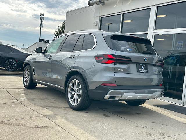 Certified 2024 BMW X5 xDrive40i w/ Premium Package image 8