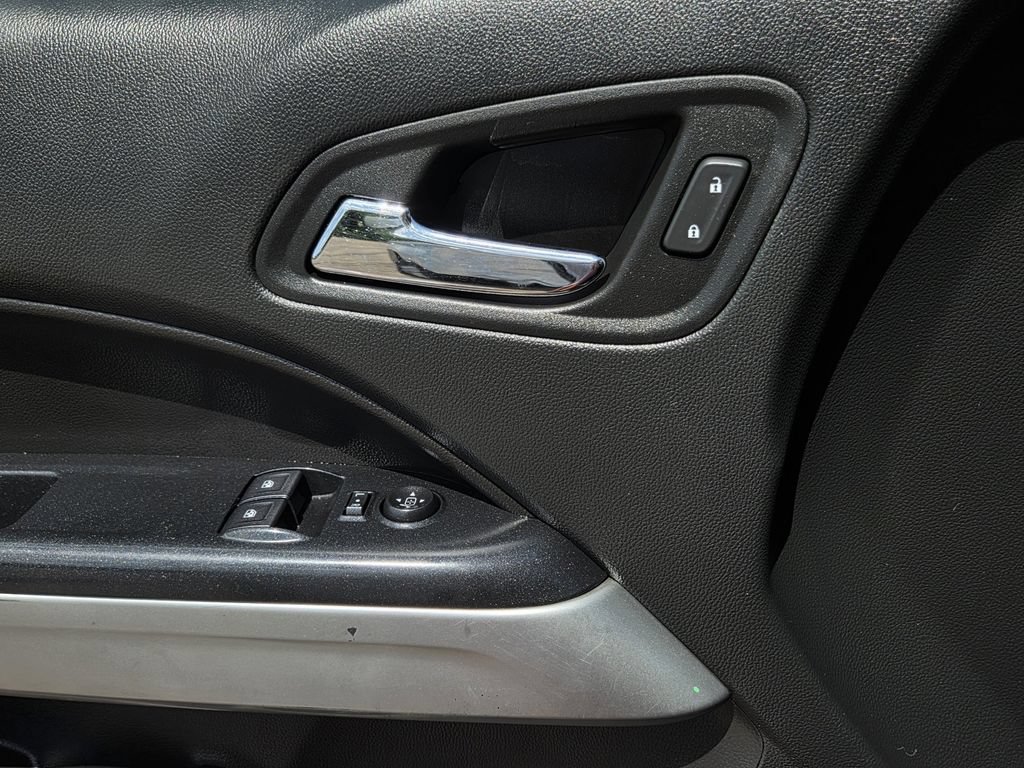 Used 2022 Chevrolet Colorado LT w/ Fleet Safety Package RWD image 18