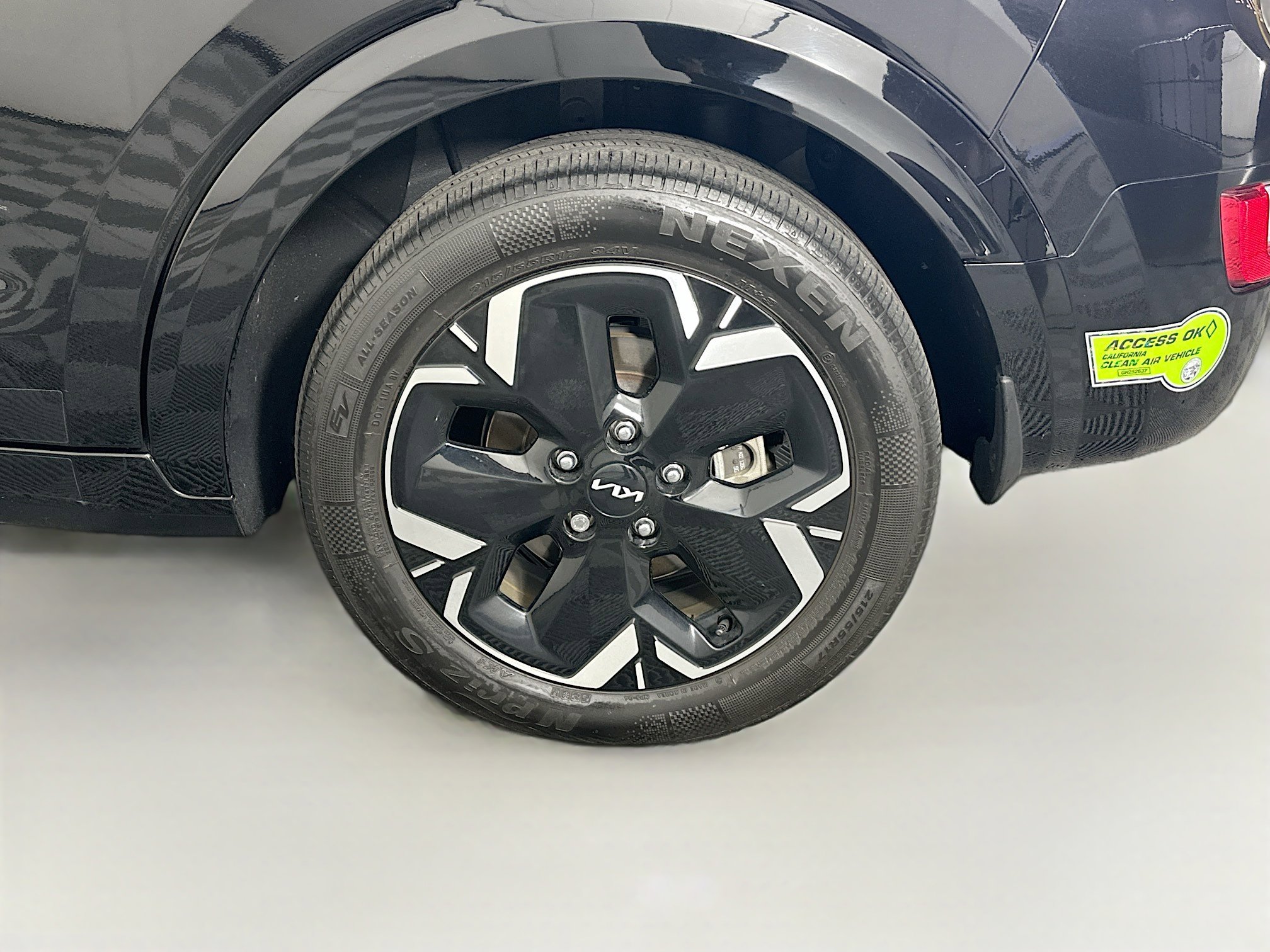 Used 2023 Kia Niro Wind image 11