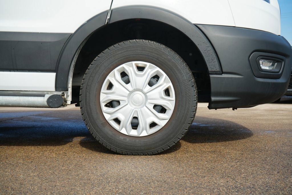 Used 2024 Ford Transit 250 Low Roof w/ Exterior Upgrade Package image 9