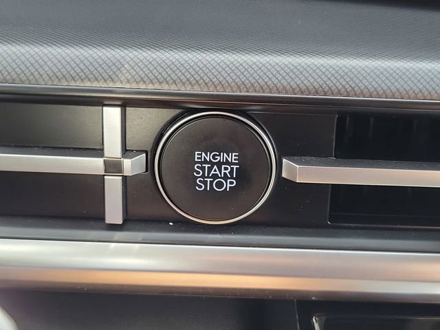 Used 2025 Hyundai Santa Fe SEL image 8