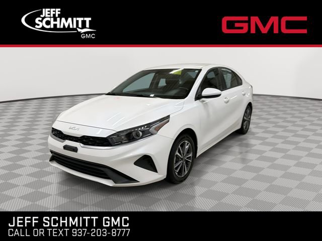 Used 2024 Kia Forte LXS image 4