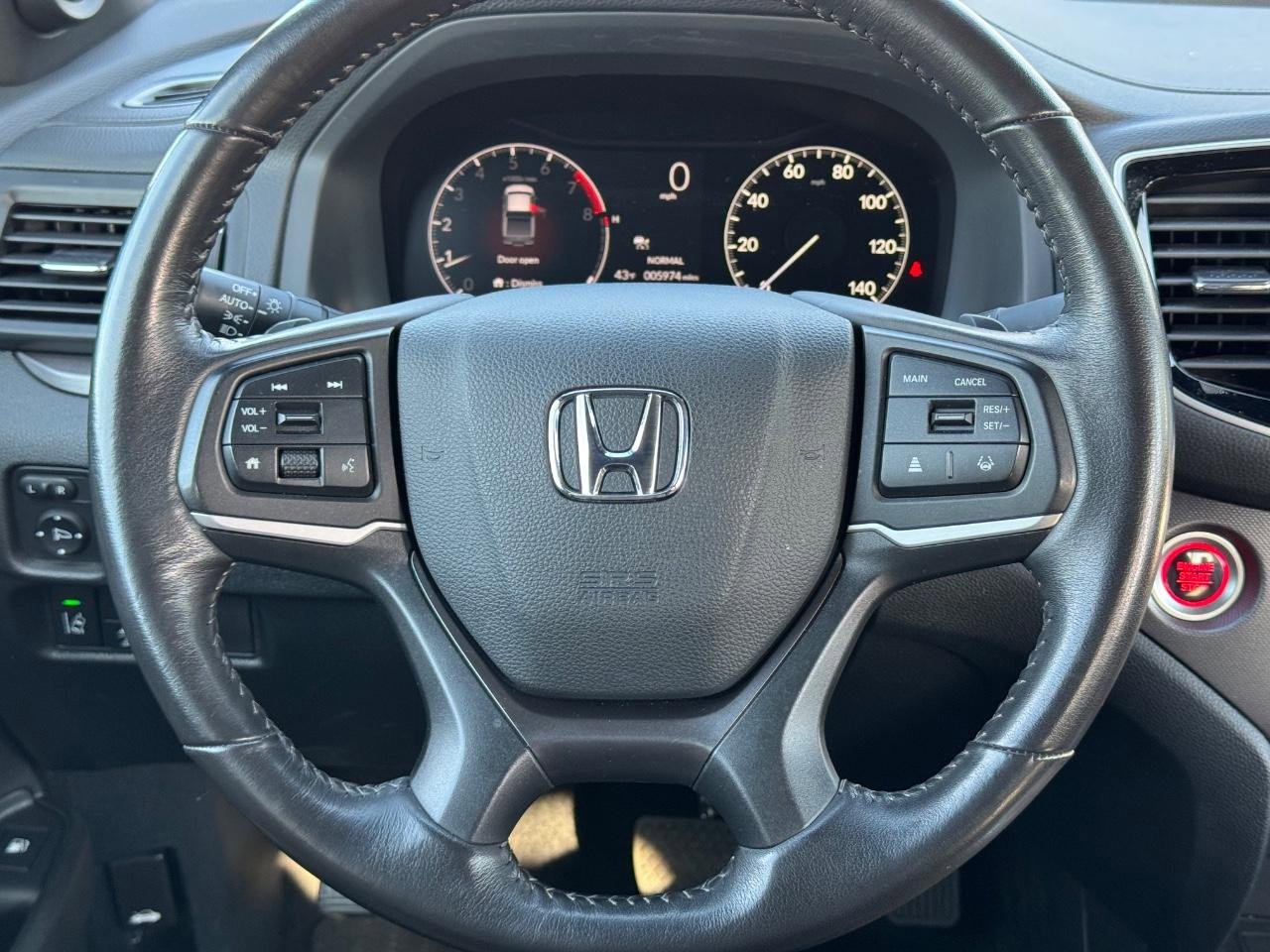 Certified 2025 Honda Ridgeline RTL+ image 11