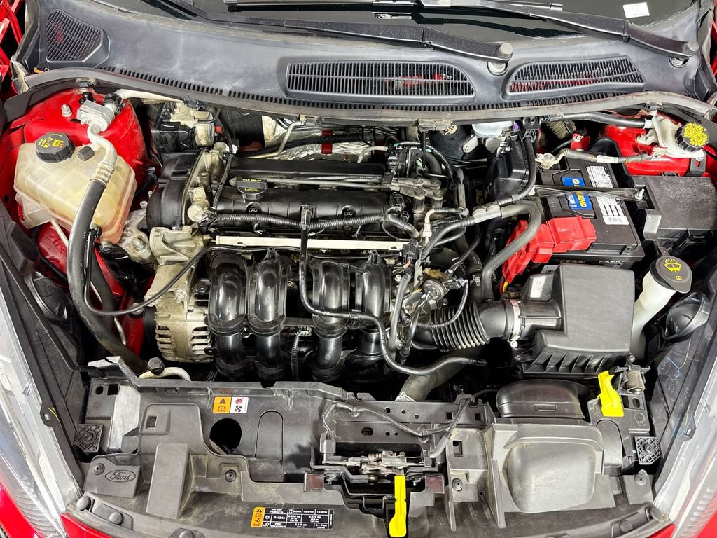 Used 2015 Ford Fiesta SE FWD image 30