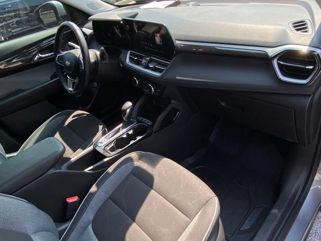 Used 2024 Chevrolet TrailBlazer LT w/ Convenience Package AWD/4WD image 20