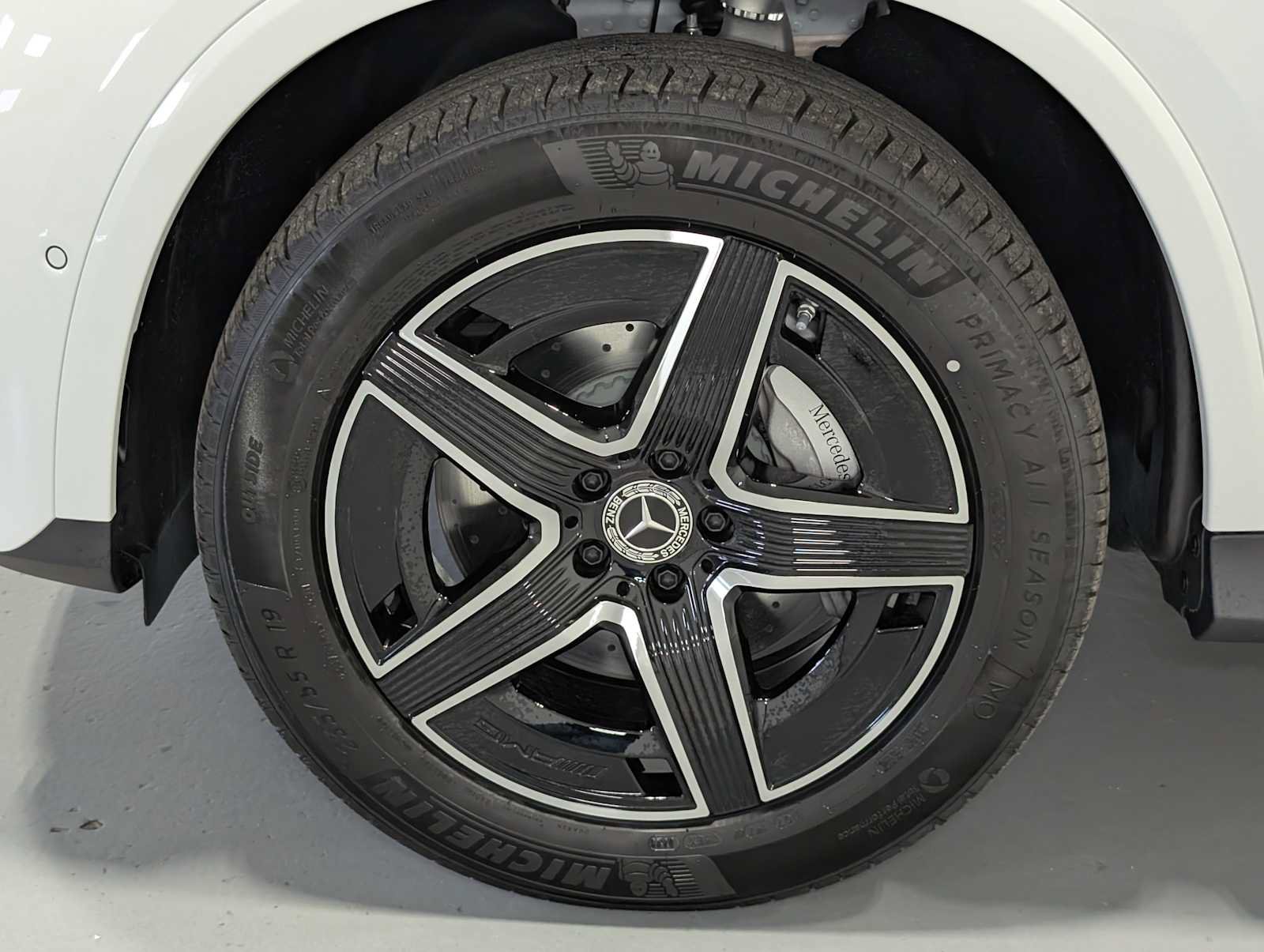 New 2026 Mercedes-Benz GLC 300 4MATIC image 3