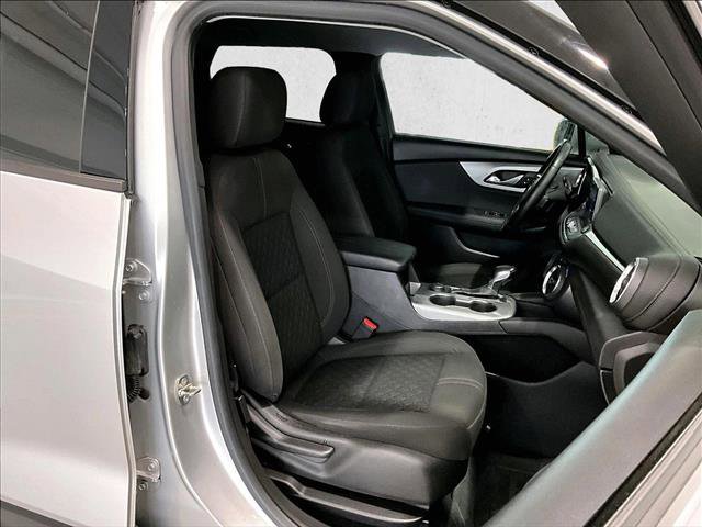 Used 2019 Chevrolet Blazer LT FWD image 9