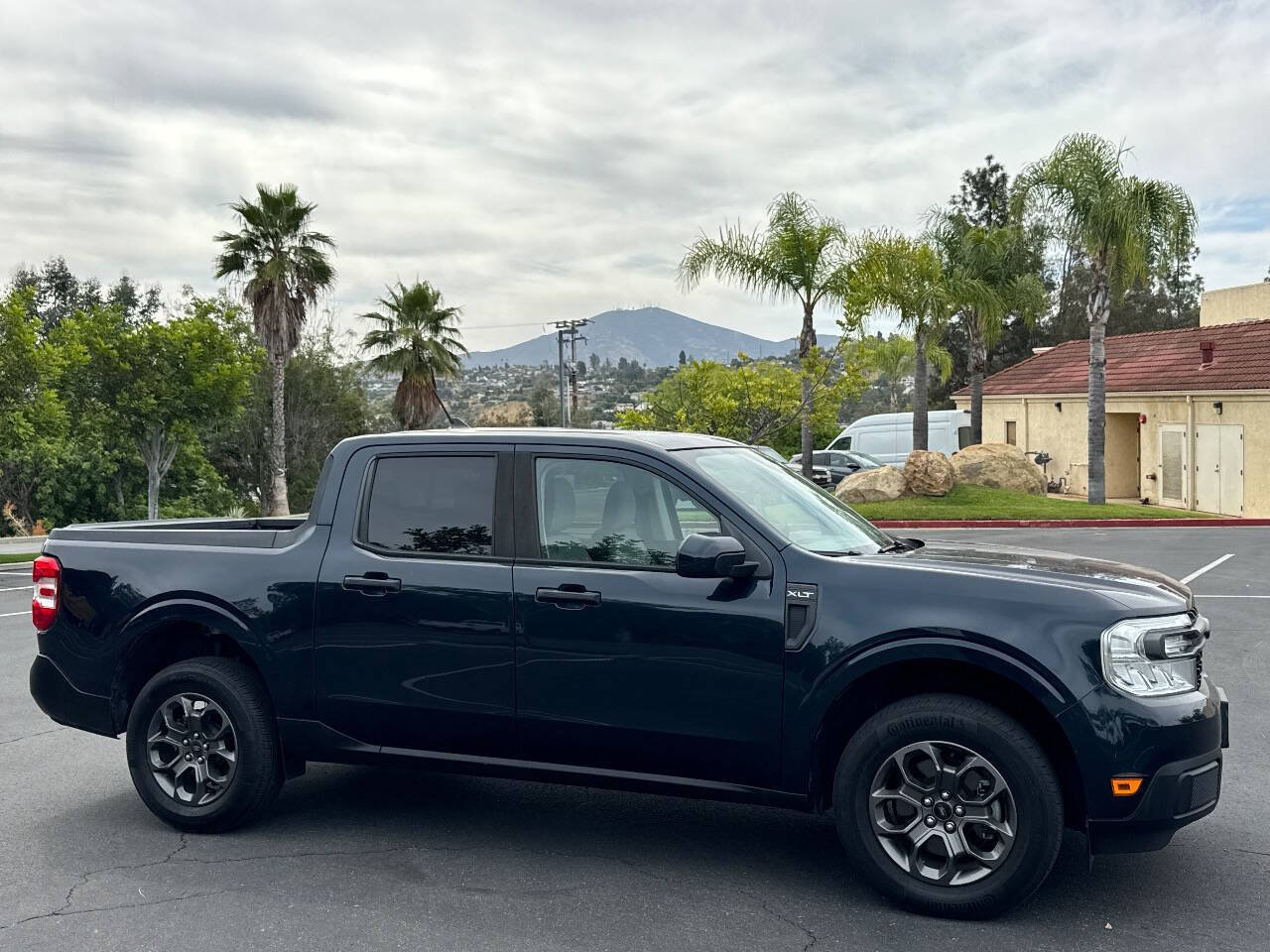 Used 2022 Ford Maverick XLT w/ XLT Luxury Package FWD image 4